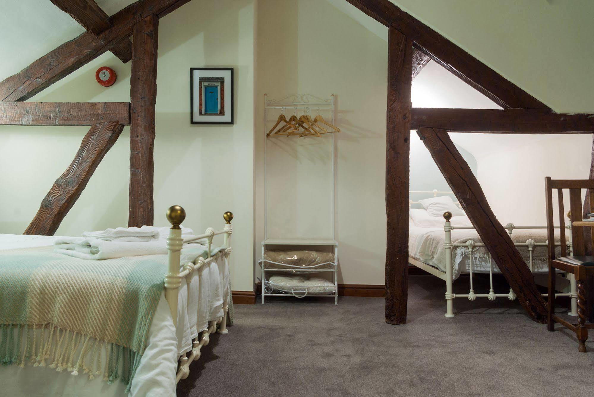 The Dragon Hotel Montgomery Extérieur photo