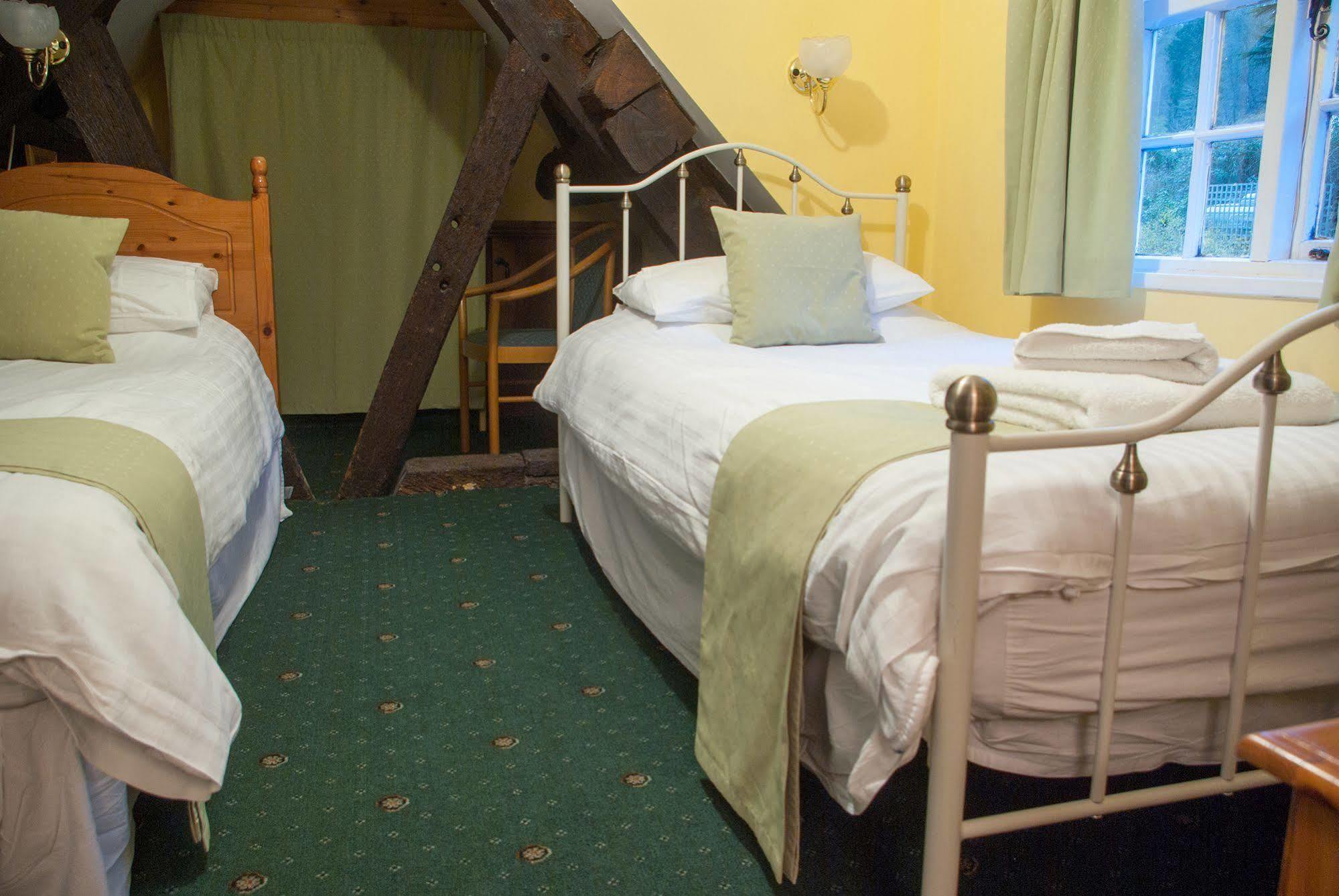 The Dragon Hotel Montgomery Extérieur photo